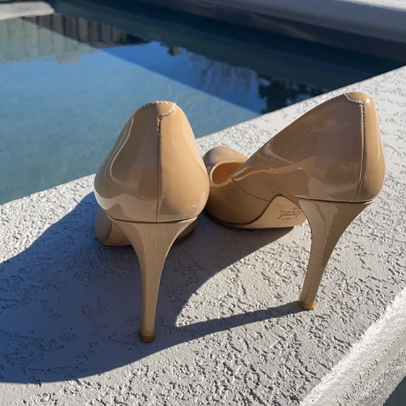 LK Bennett Tan Patent Leather Heels, Court Shoes - Size EUR 40 or US 9 - Picture 4 of 12